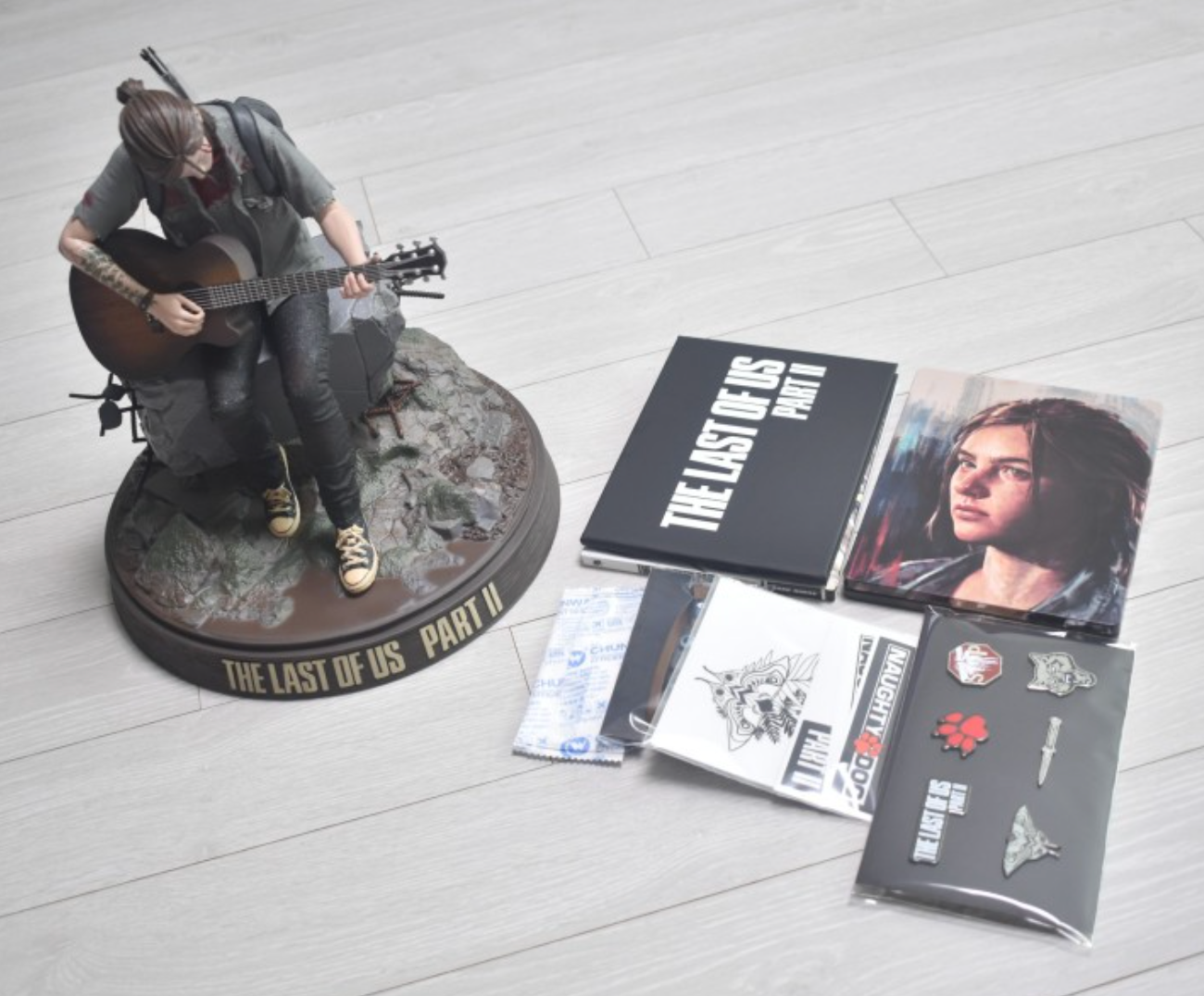 PS4 The Last of Us Part II Collectors Statue Figure Edition