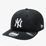 New Era MLB New York Yankees Outline Padded Retro Crown Free Curved Strapback