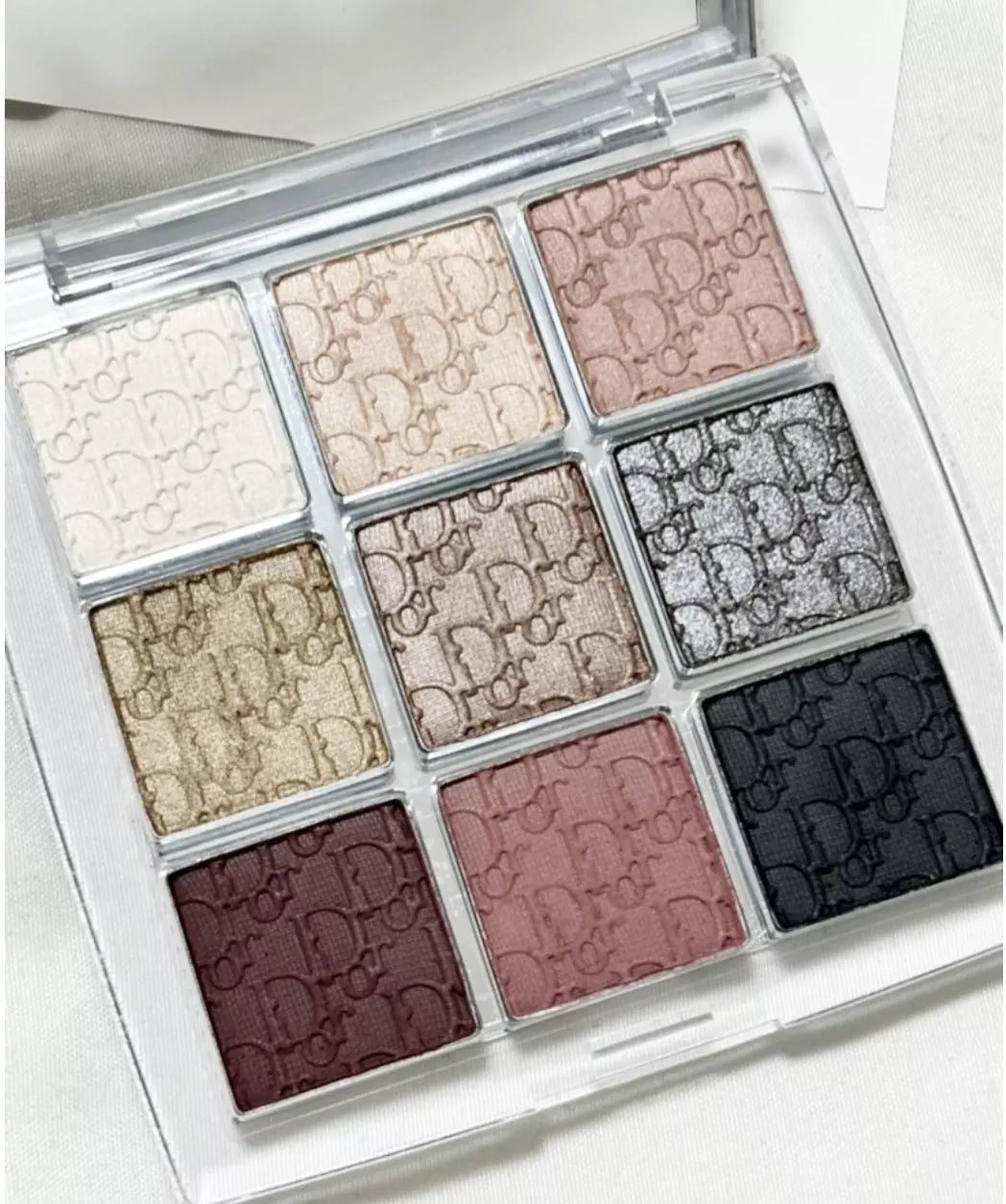 Dior Backstage Eye Palette eyeshadow #002 Smoky Essential Dior Backstage Eye Palette eyeshadow #002 Smoky Essential